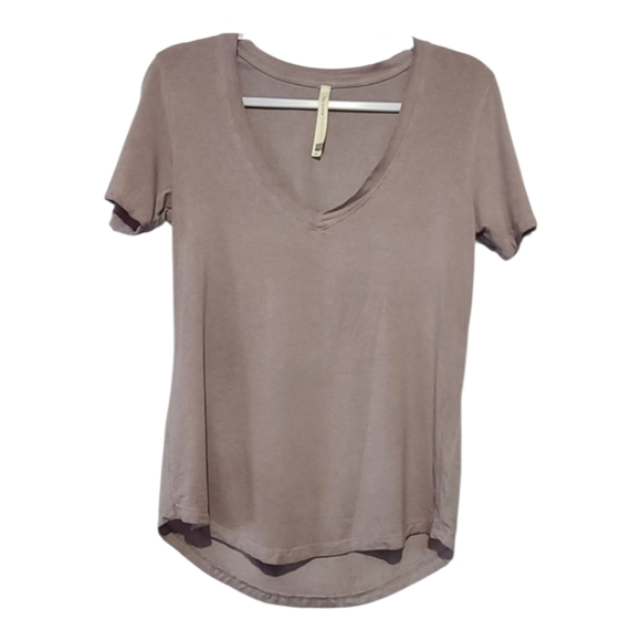 Aritzia Tops - The Group Babaton Aritzia V-Neck Modal Blend Short Sleeve Shirt Women’s S